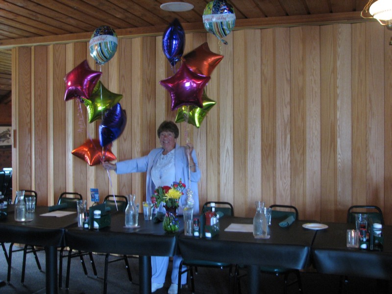 Moms_90th_Party_Photos_web/073a_Mom_90th_Birthday_with_Balloons_0667R_072113.jpg
